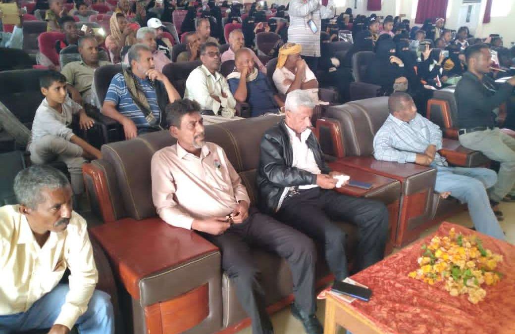 رئيس انتقالي زنجبار يشارك في الحفل الفني والمسرحي بمناسبة حملة 16 يوم لمناهضة العنف ضد المرأة بأبين