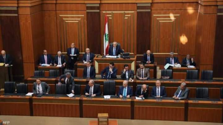 البرلمان اللبناني يفشل للمرة الثامنة في انتخاب رئيس جديد للبلاد
