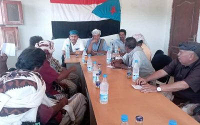 رئيس المجلس الانتقالي أحور يلتقي بمدير عام مديرية أحور