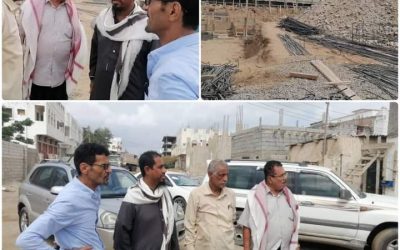 قيادتي الانتقالي والسلطة المحلية خنفر يتفقدا العمل بمشروع  بناء مجمع مبلغ للبنات في جعار بمديرية خنفر