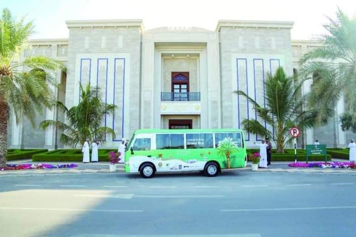 لأول مرة في عُمان.. تسيير أول حافلة بالوقود الحيوي المستخرج من نواة التمر