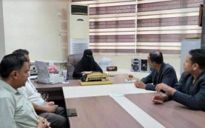 مناقشة أوجه التعاون المشترك بين إذاعتي سيئون والمكلا
