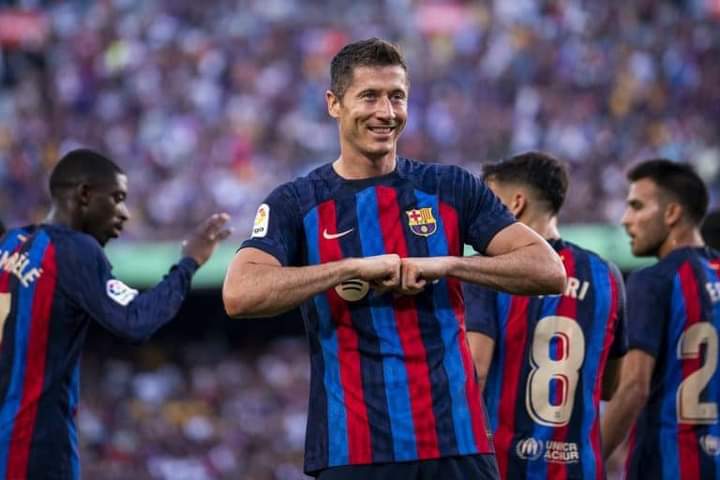 رغم عقوبة الإيقاف.. برشلونة يُعلن مشاركة ليفاندوفسكي أمام إسبانيول