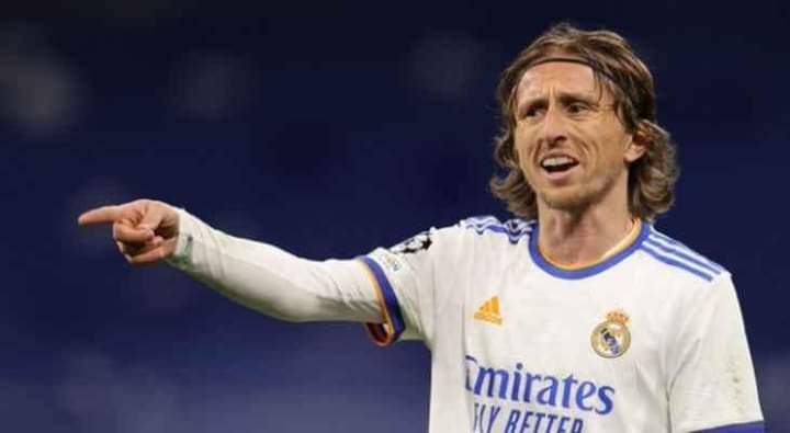 مودريتش: عدت إلى ريال مدريد وجاهز للعب