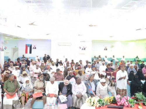 القيادة المحلية لانتقالي المهرة تقف أمام  قضيتي النزوح والتغيير الديمغرافي