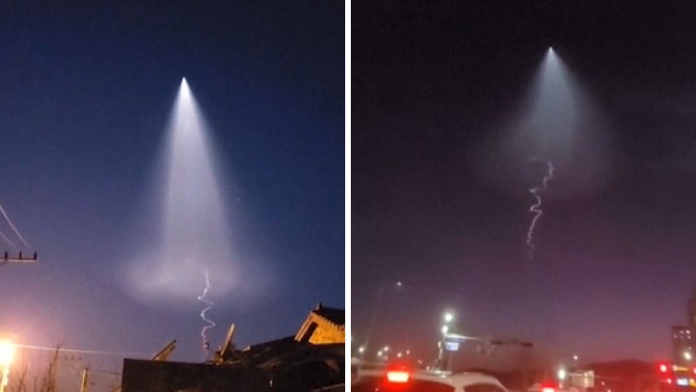 خلف ضجة كبيرة ..  جيش كوريا الجنوبية يختبر صاروخا جديدا يعمل بالوقود الصلب