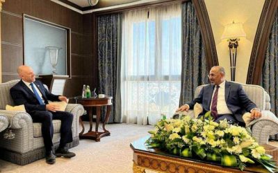 الرئيس الزُبيدي يشدد على أهمية الدور الروسي لإحلال السلام في المنطقة