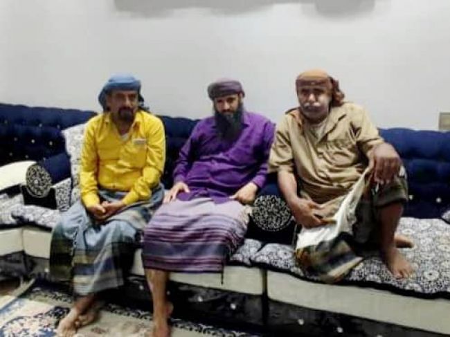 العميد الوالي يلتقي قيادة المجلس الانتقالي في مديرية لودر