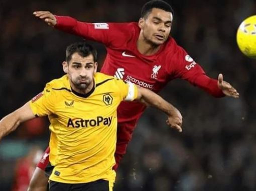 ليفربول حامل اللقب يخوض الإعادة بعد تعادله مع ولفرهامبتون