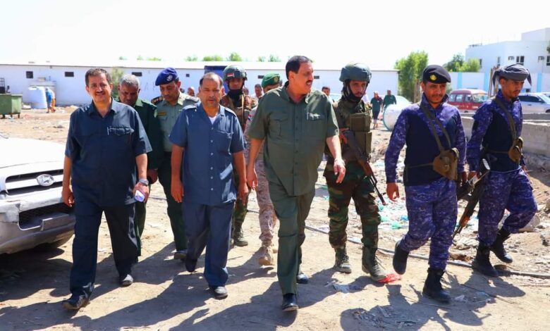 مدير أمن العاصمة عدن يلتقي مدراء عموم وزارة الداخلية لمناقشة الأوضاع الأمنية