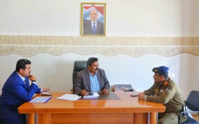 وكيل محافظة شبوة الكندي يعقد إجتماعا مع مدير شرطة المحافظة ويشدد على رفع اليقظة لدى منتسبي الأجهزة الأمنية