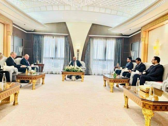 الرئيس الزُبيدي يستقبل سفيري دولتي أستراليا ونيوزيلندا