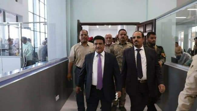 وزير النفط يؤكد البدء في إعداد دراسة لنقل منشآت (خلف) إلى منطقة صناعية مناسبة