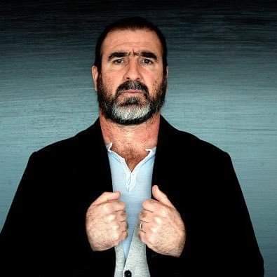كانتونا ينتقد تصرفات رونالدو: عمرك ليس 25 عاماً