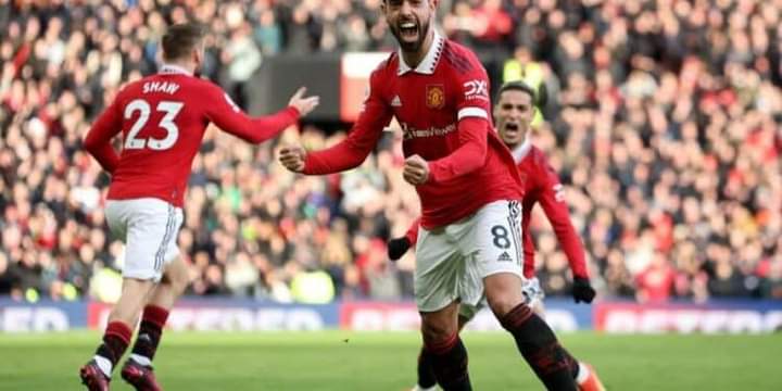 مانشستر يونايتد يفوز على مانشستر  سيتي بهدفين مقابل هدف