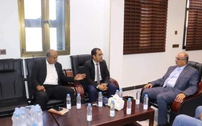 مناقشة تعزيز التعاون بين جامعة شبوة والهيئة العامة لحماية البيئة لتوحيد الجهود للحفاظ على البيئة.