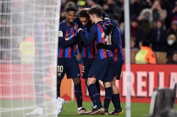 برشلونة يحقق الأهم ويعزز صدارته