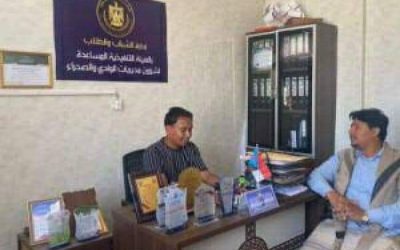 مدير إدارة الشباب والطلاب بالهيئة المساعده يلتقي رئيس القيادة المحلية بمديرية حوره