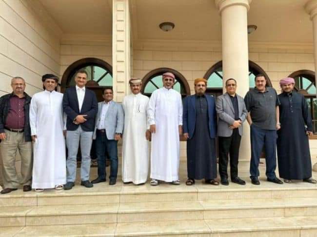 الرئيس الزُبيدي يتلقى تقارير الإنجاز بعدن وحضرموت وشبوة