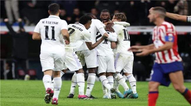ريال مدريد يتجاوز اتلتيكو مدريد بثلاثية ويتاهل لنصف نهائي كأس الملك