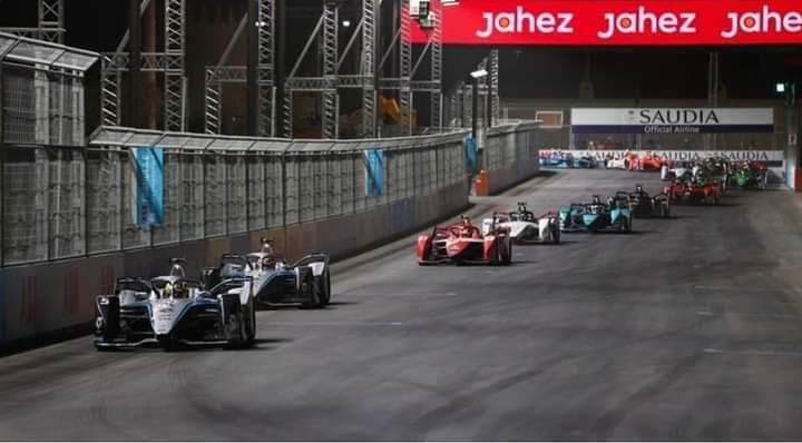 الجمعة.. انطلاق “فورمولا إي” الدرعية
