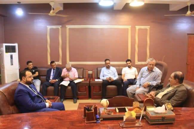 محافظ الضالع يناقش مع وزير الأشغال العامة أبرز احتياجات المحافظة من مشاريع الطرق