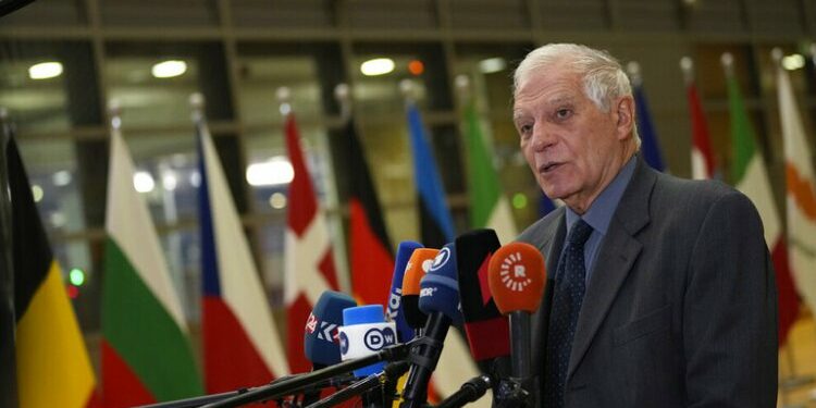 بوريل يكشف عن شرط لإدراج الحرس الثوري الإيراني على قائمة الإرهاب