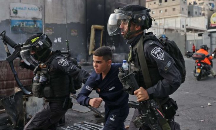 الاحتلال الصهيوني يعتقل 22 فلسطينيا
