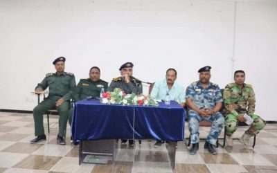 العميد المنهالي يناقش مع اللجان المجتمعية عدد من القضايا الهامة بالمكلا