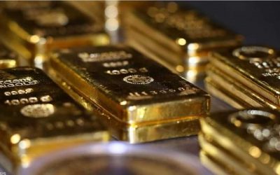 تصريحات رئيس الفيدرالي تزيد من بريق الذهب وتضعف الدولار
