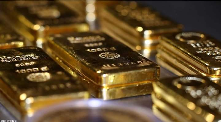 تصريحات رئيس الفيدرالي تزيد من بريق الذهب وتضعف الدولار