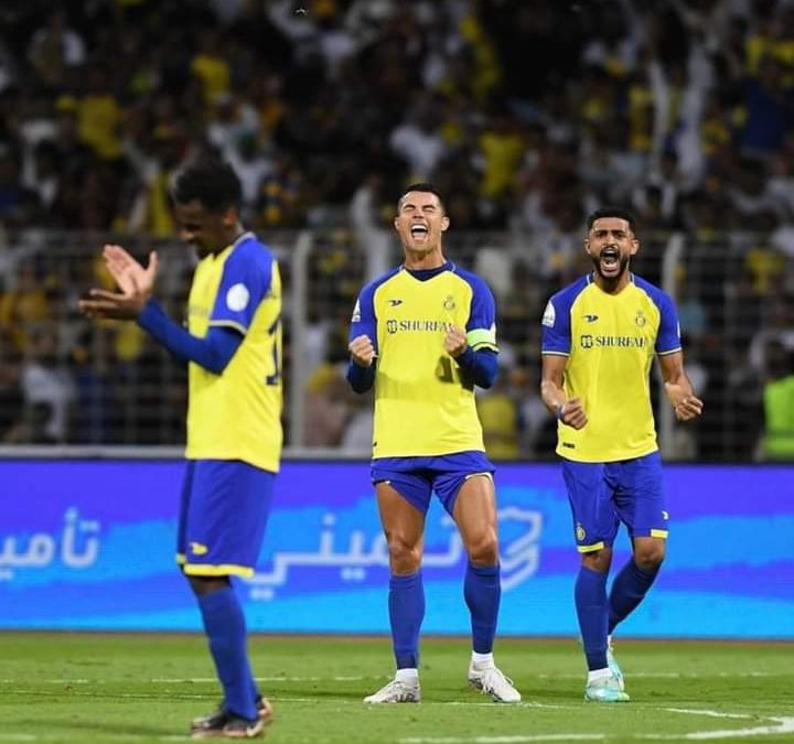 رونالدو يمزق شباك الوحدة السعودي بسوبر هاتريك
