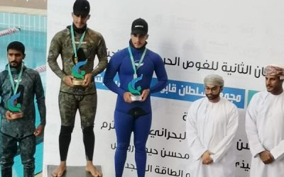 شابان متميزان مدربان في مجال الغوص والسباحة والانقاذ .. لكنهما منسيان في حضرموت