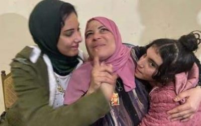 أغرب من الخيال.. سيدة تنجو من حبل المشنقة بعد 4 سنوات ببدلة الإعدام