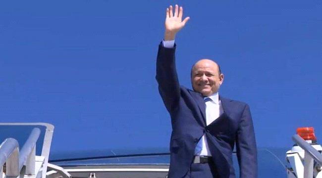 العليمي والمحرمي يغادران  عدن