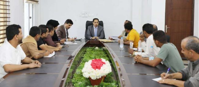 بحضور وزير الشباب والرياضة.. فتح مظاريف تعشيب ملعب الصمود بالضالع