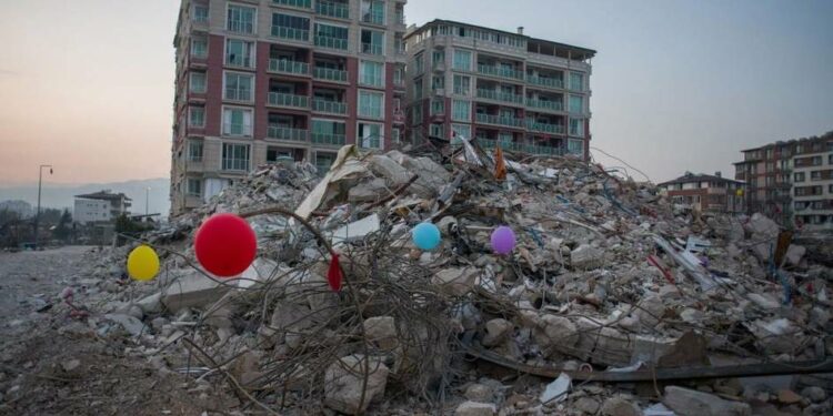 عدد قتلى زلزال تركيا يتجاوز 45 ألفاً