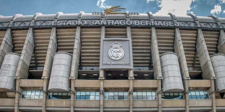 ريال مدريد يناقش الموقف من فضيحة برشلونة