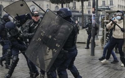 العفو الدولية تحذر: لا للقوة المفرطة والتوقيف التعسفي في تظاهرات فرنسا