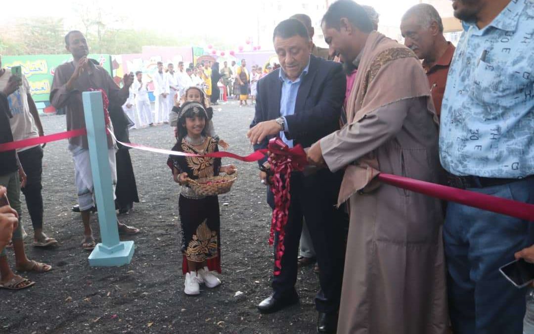 بحضورالسيد مهدي  الحامد  الأمين العام لمحلي أبين   .. مدارس النهضة الأهلية النموذجية تقيم المعرض السنوي للوسائل التعليمية
