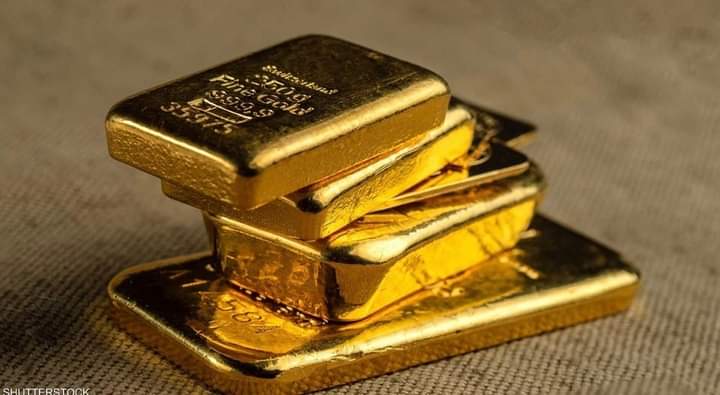 الذهب يتراجع بعد بيانات عززت من قوة الدولار