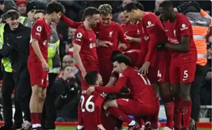 ليفربول يتوعد مشجعاً اصطدم بروبرتسون بعقوبة قاسية