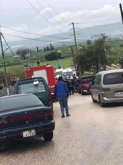 وفاة راعي أغنام مع قطيعه صعقا بالكهرباء في الأردن