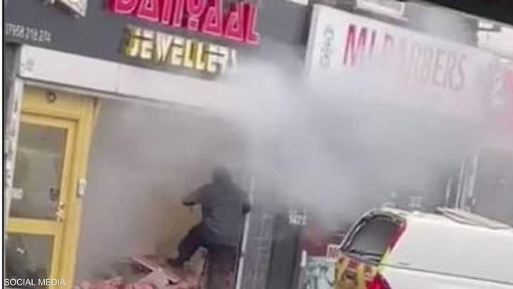 70 ثانية ثمنها 70 عاما.. سجن 5 مدانين بعد “أوقح سرقة”