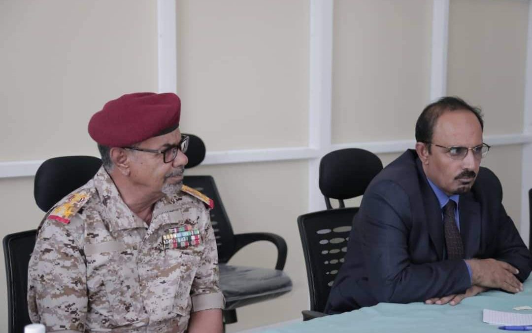 محافظ حضرموت يبحث مع مدير الأمن والمشاريع بشركة كالفالي الخطط التطويرية ويُثمّن دعمها لمناطق الامتياز