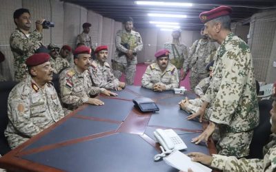 وزير الدفاع يتفقد القوات المشتركة في الساحل الغربي