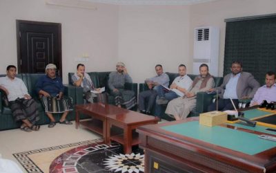 اجتماع مشترك بين وزارة الأوقاف وهيئة تنظيم النقل لمناقشة تسيير رحلات المعتمرين ومنع الزحام بميناء الوديعة