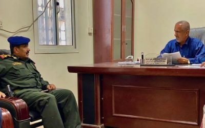 مدير أمن شبوة يتفقد مركز شرطة عتق ونقاط أمنية.