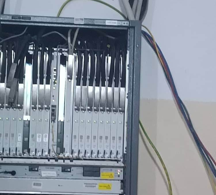 بإشراف مباشر من مدير المؤسسة العامة للاتصالات فرع أبين إصلاح وإعادة الإنترنت لمشتركي سنترال جعار