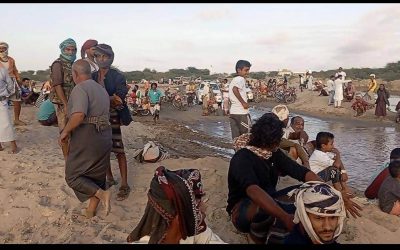 لليوم الثاني .. سيول جارفة تتدفق في وادي أحور